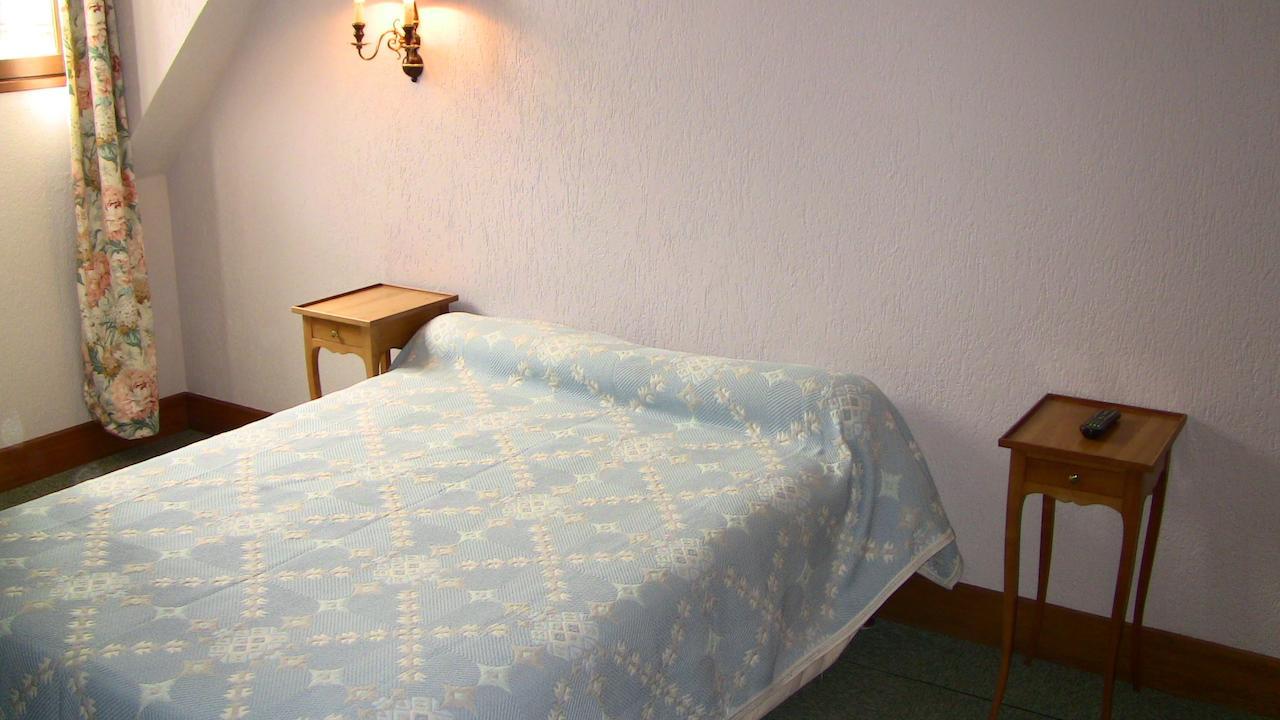 Logis Hotel Auberge Des Potiers Jouy-le-Potier Room photo